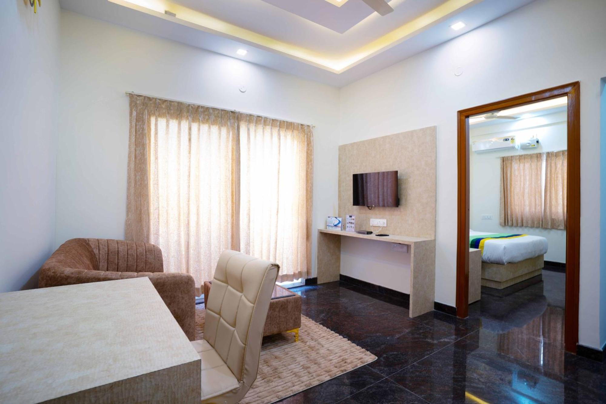 Treebo Galaxy Kings Suites, Hebbal Bangalore Esterno foto